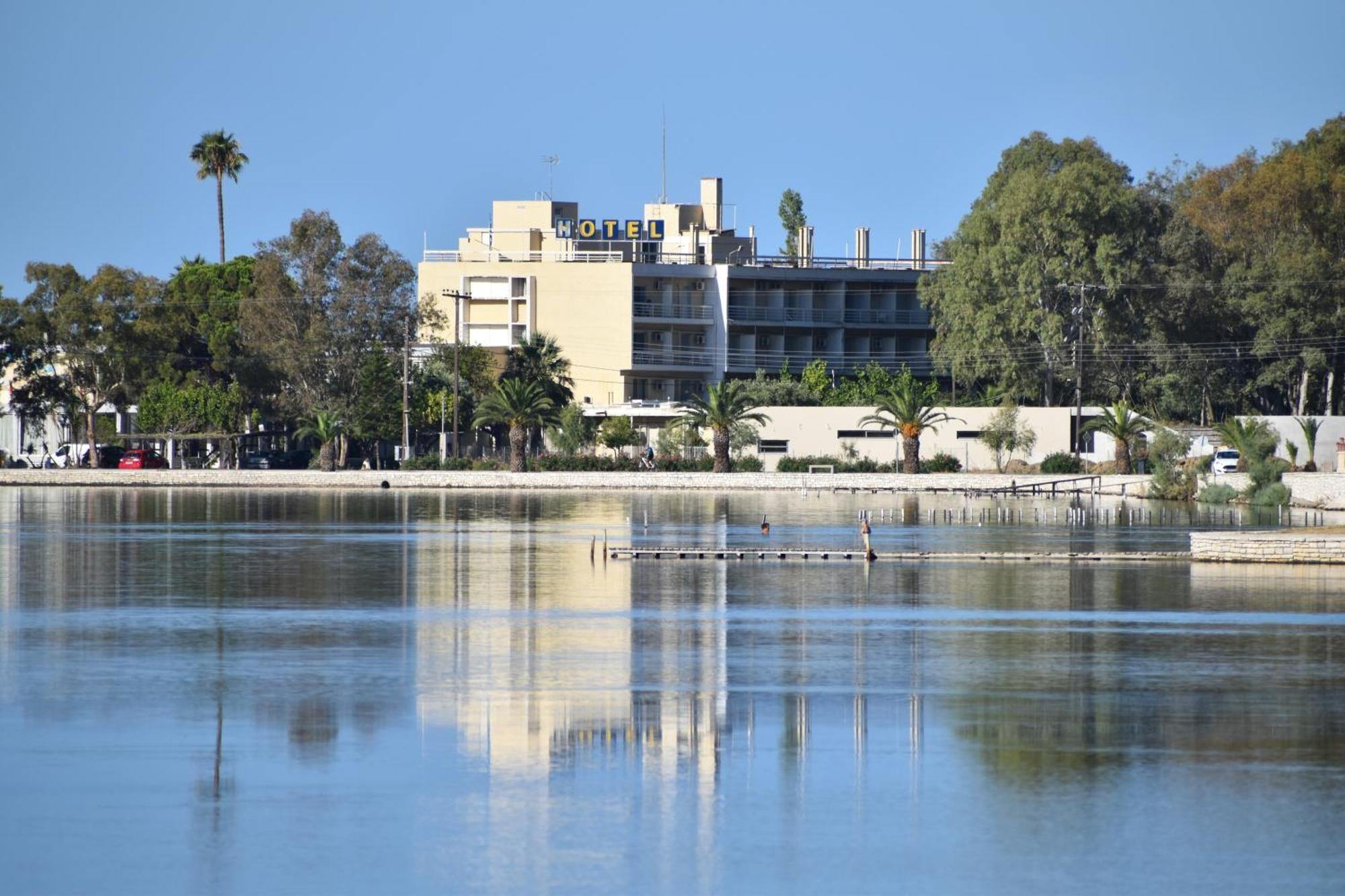 Hotel Theoxenia Mesolóngion المظهر الخارجي الصورة
