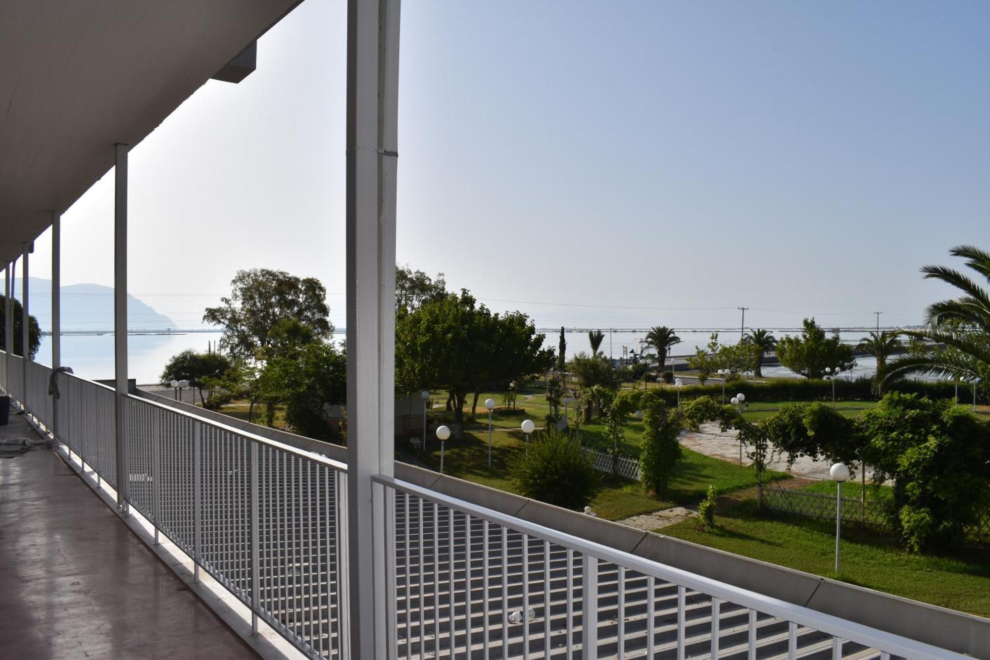 Hotel Theoxenia Mesolóngion المظهر الخارجي الصورة