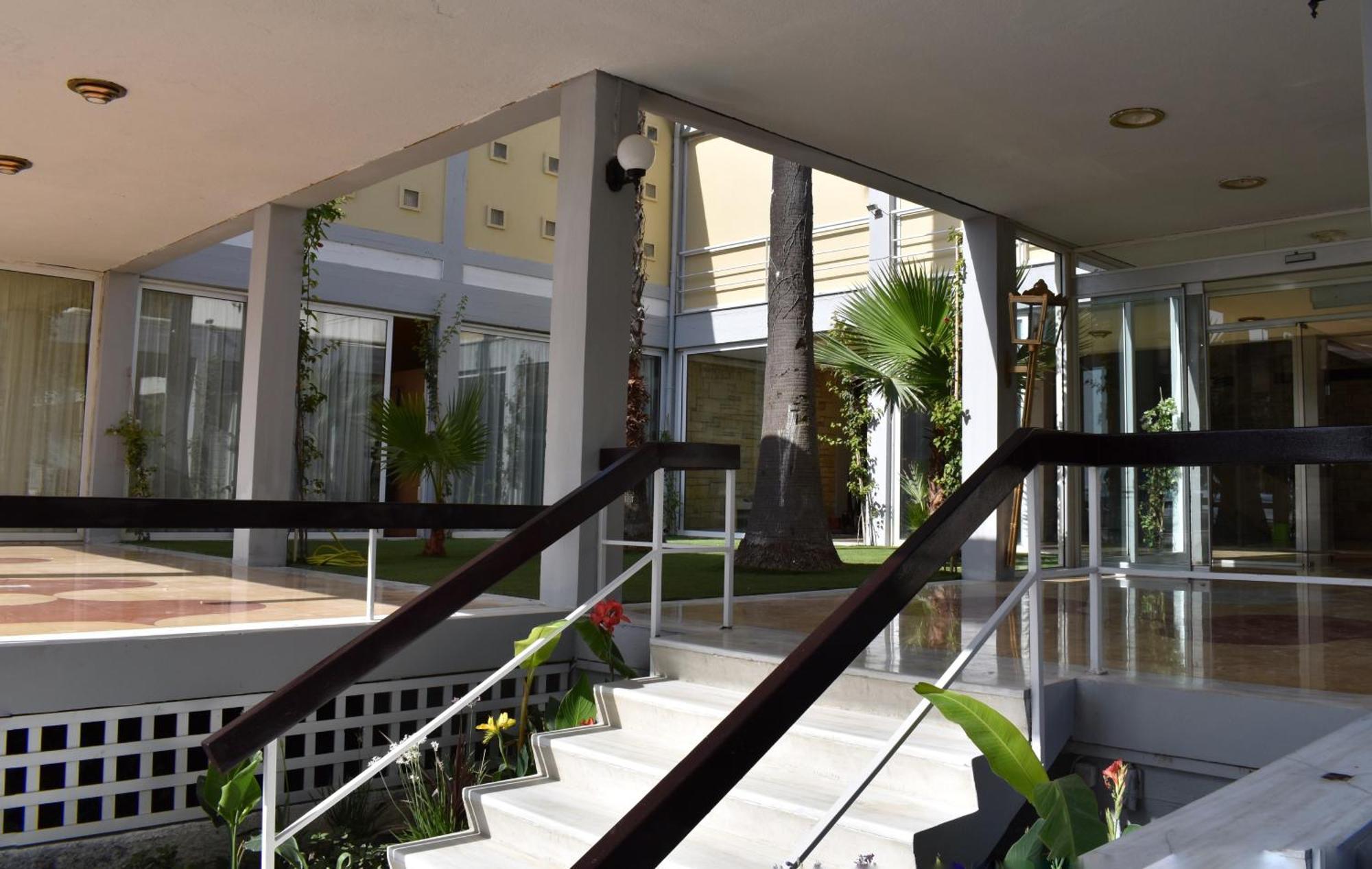 Hotel Theoxenia Mesolóngion المظهر الخارجي الصورة
