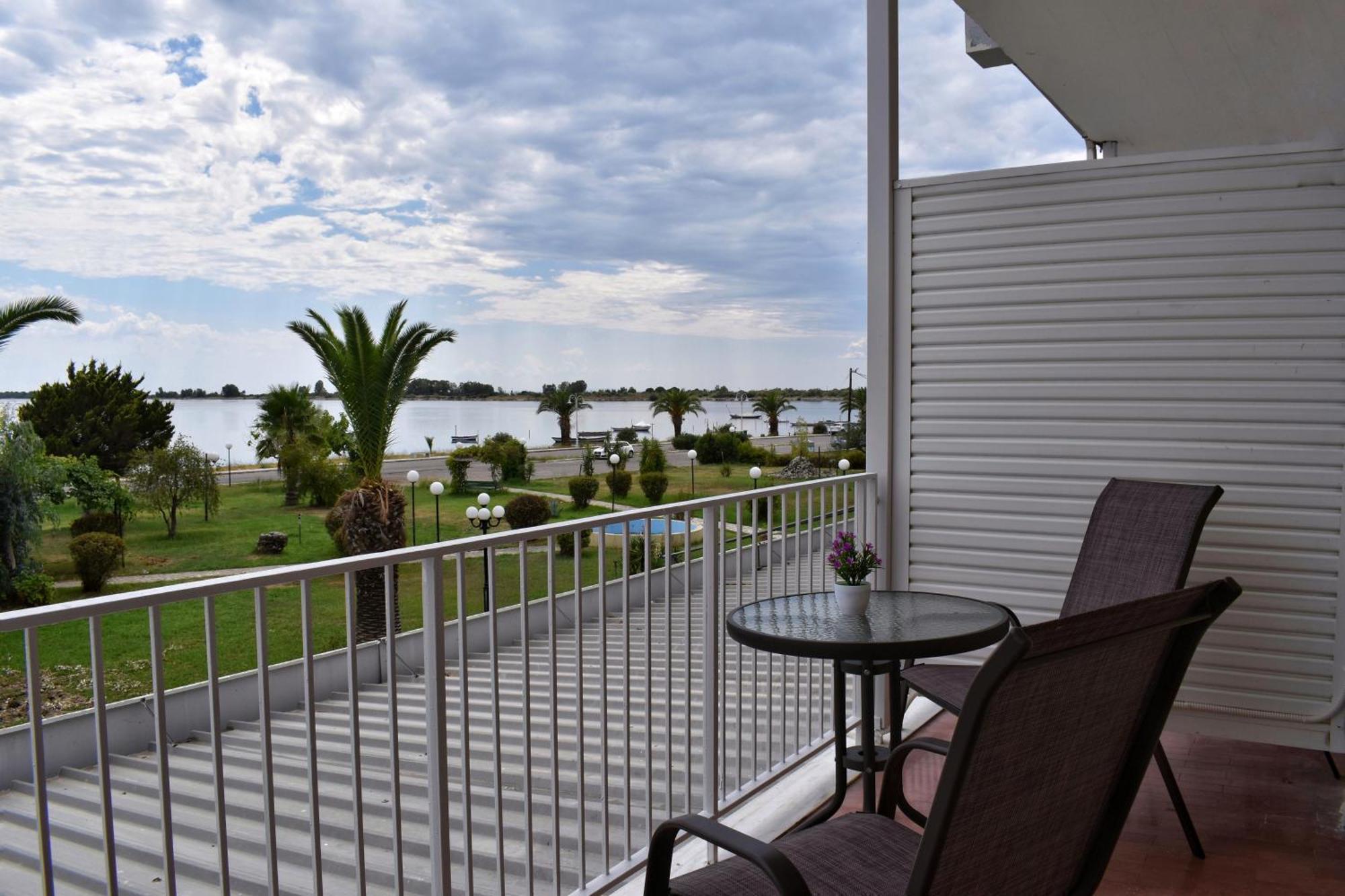 Hotel Theoxenia Mesolóngion المظهر الخارجي الصورة