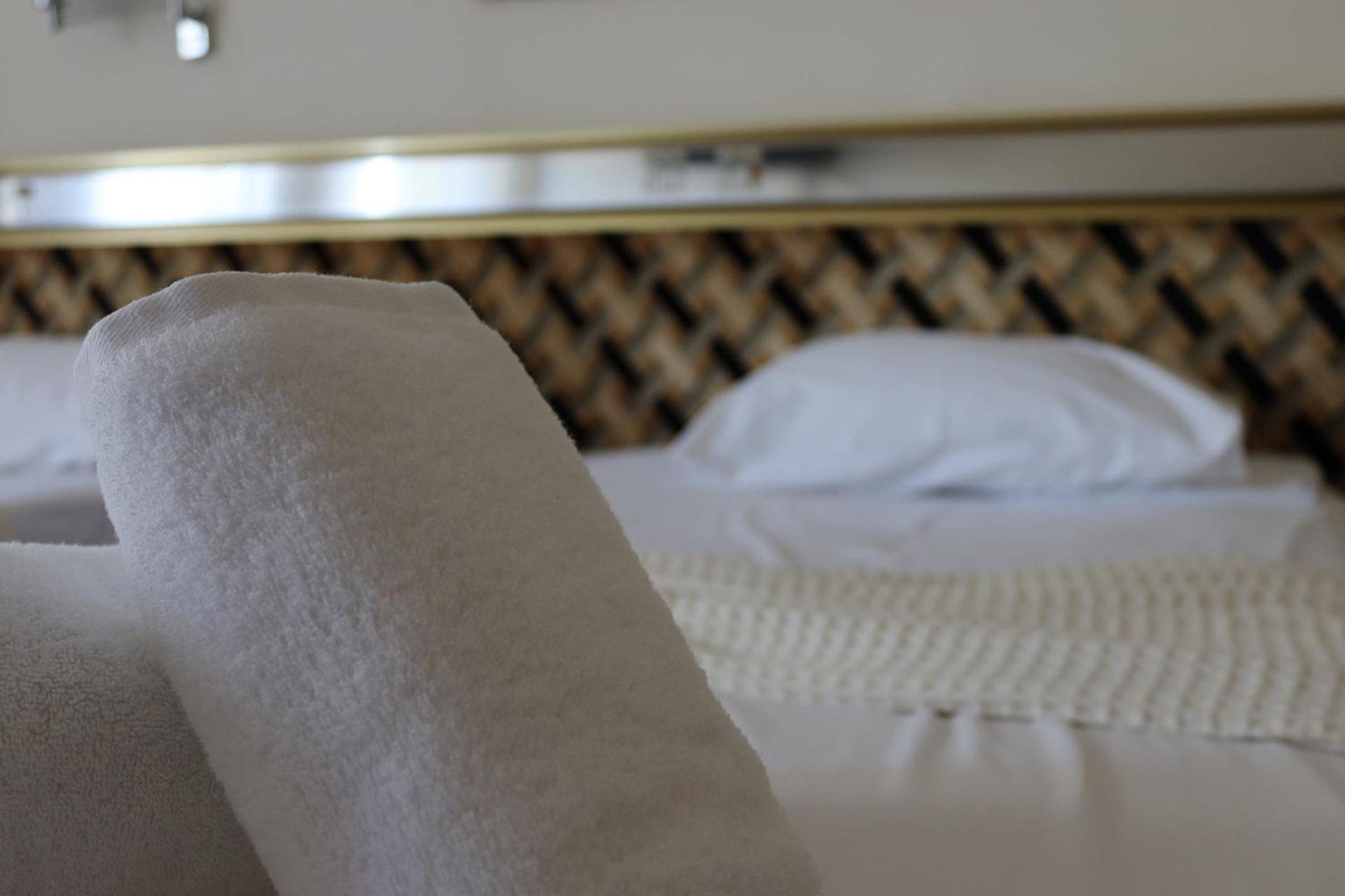 Hotel Theoxenia Mesolóngion المظهر الخارجي الصورة
